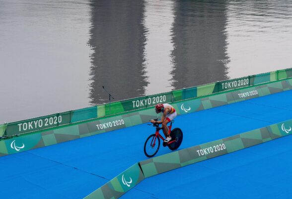 Alex S. Palomero at a race in Tokyo Paralympic Games 2020